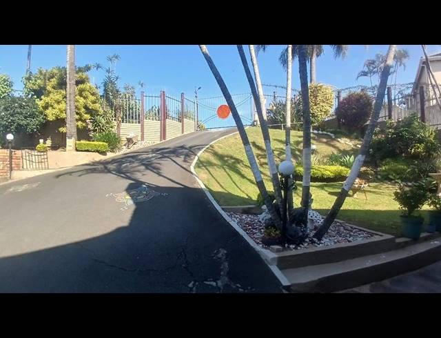 4 BEDROOM HOUSE FOR SALE IN SHALLCROSS